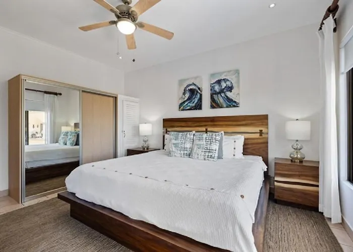 Holiday home Oceanview Across From With Pool *